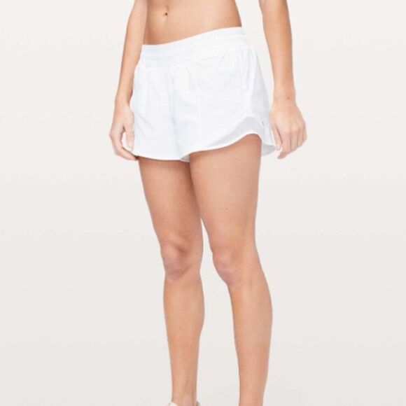 NWT Lululemon Hotty Hot LR Short 4" Lined - Picture 5 of 8